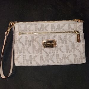 Michael Kors clutch NWOT
